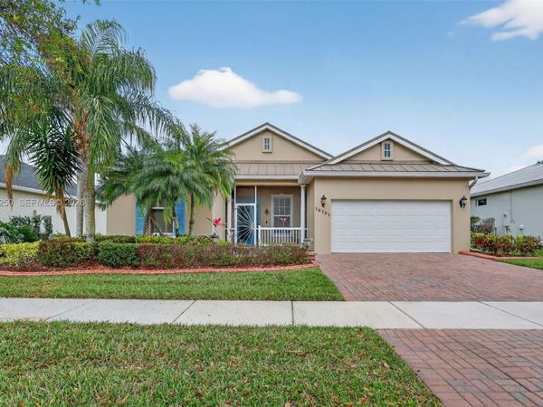 10701 SW Waterway Ln, Port St. Lucie, FL 34987