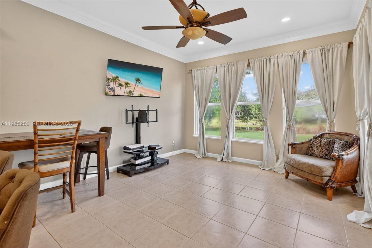 10701 SW Waterway Ln, Port Saint Lucie, FL 34987 Photo