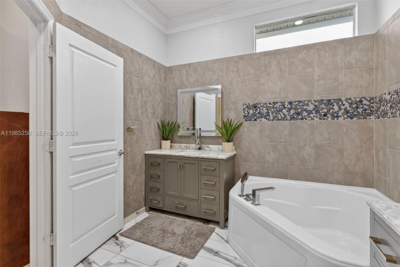 10701 SW Waterway Ln , Port Saint Lucie, FL 34987 Photo