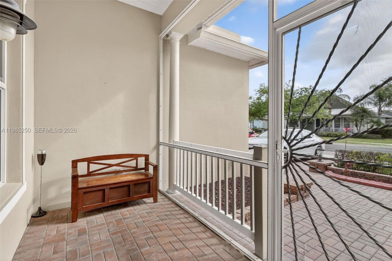 10701 SW Waterway Ln, Port Saint Lucie, FL 34987 Photo
