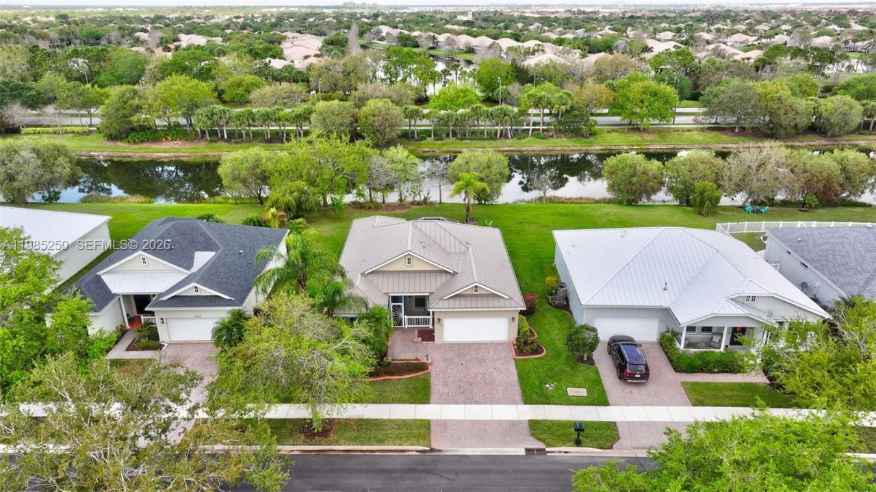 10701 SW Waterway Ln , Port Saint Lucie, FL 34987 Photo