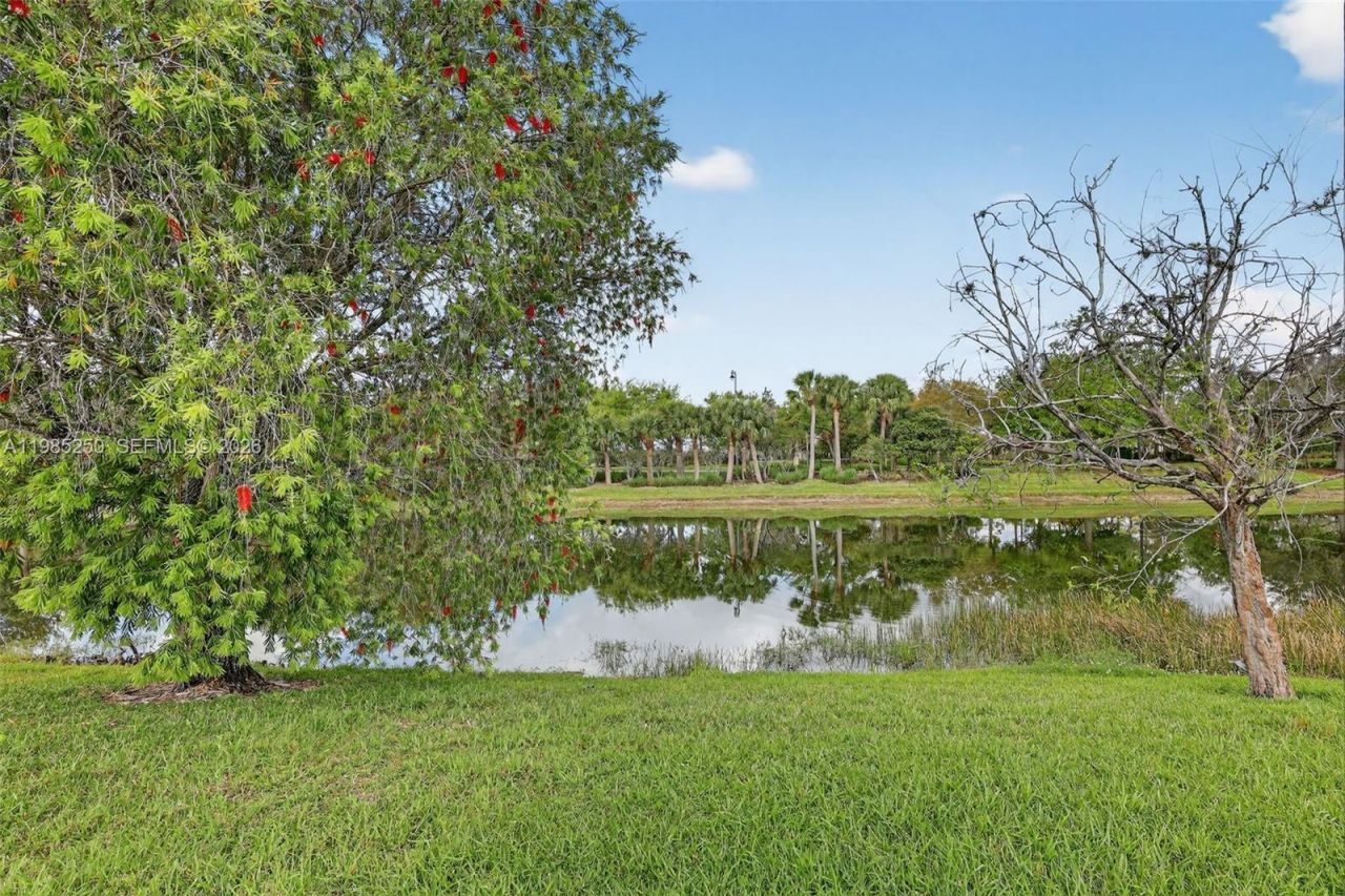 10701 SW Waterway Ln, Port Saint Lucie, FL 34987 Photo