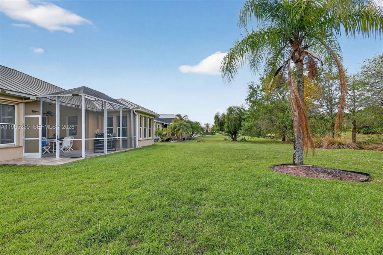 10701 SW Waterway Ln, Port Saint Lucie, FL 34987 Photo