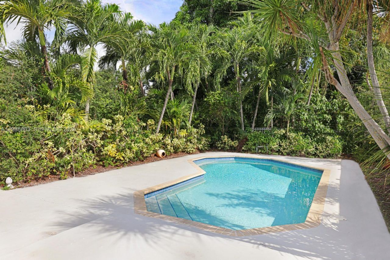 8850 NE 4th Ave, El Portal, FL 33138 Photo