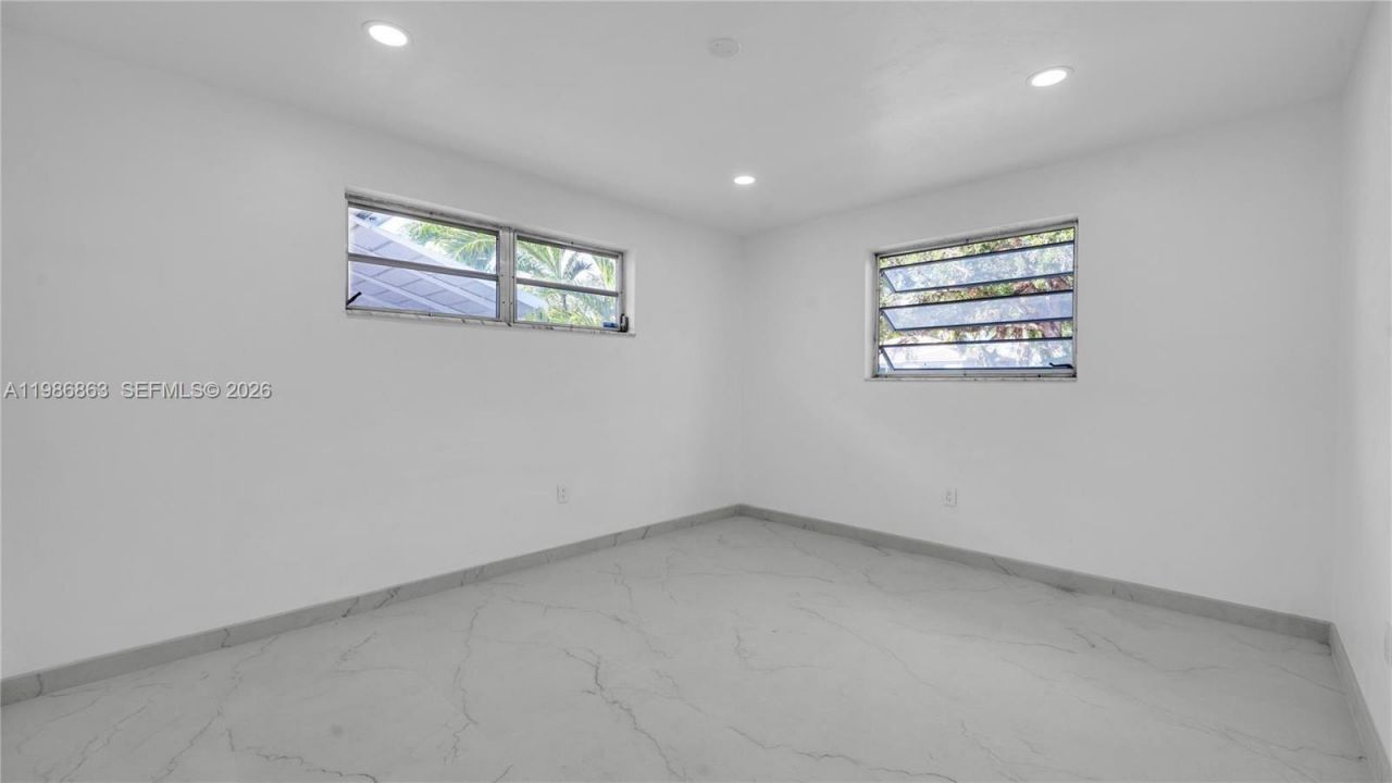 8850 NE 4th Ave, El Portal, FL 33138 Photo