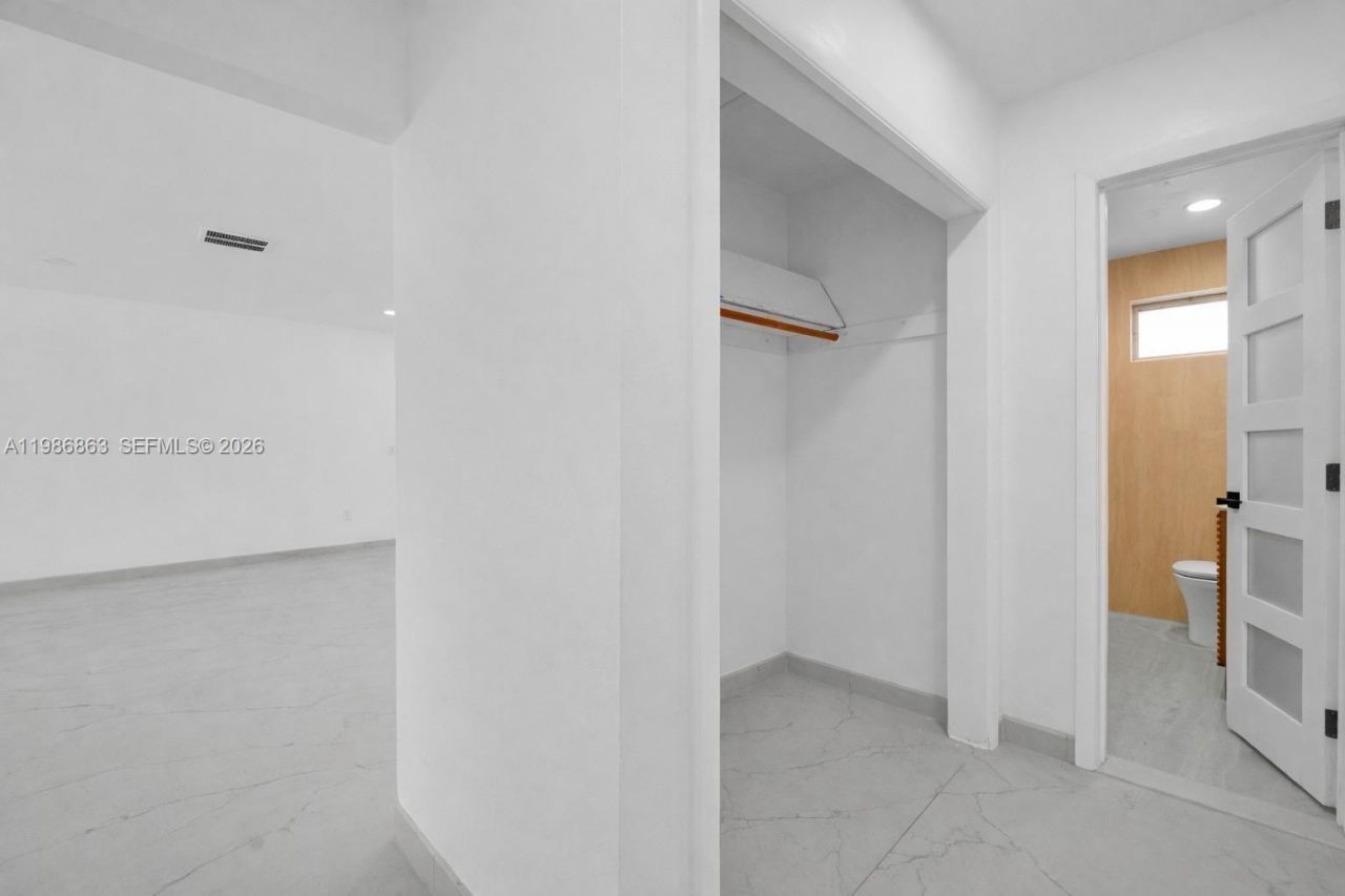 8850 NE 4th Ave, El Portal, FL 33138 Photo