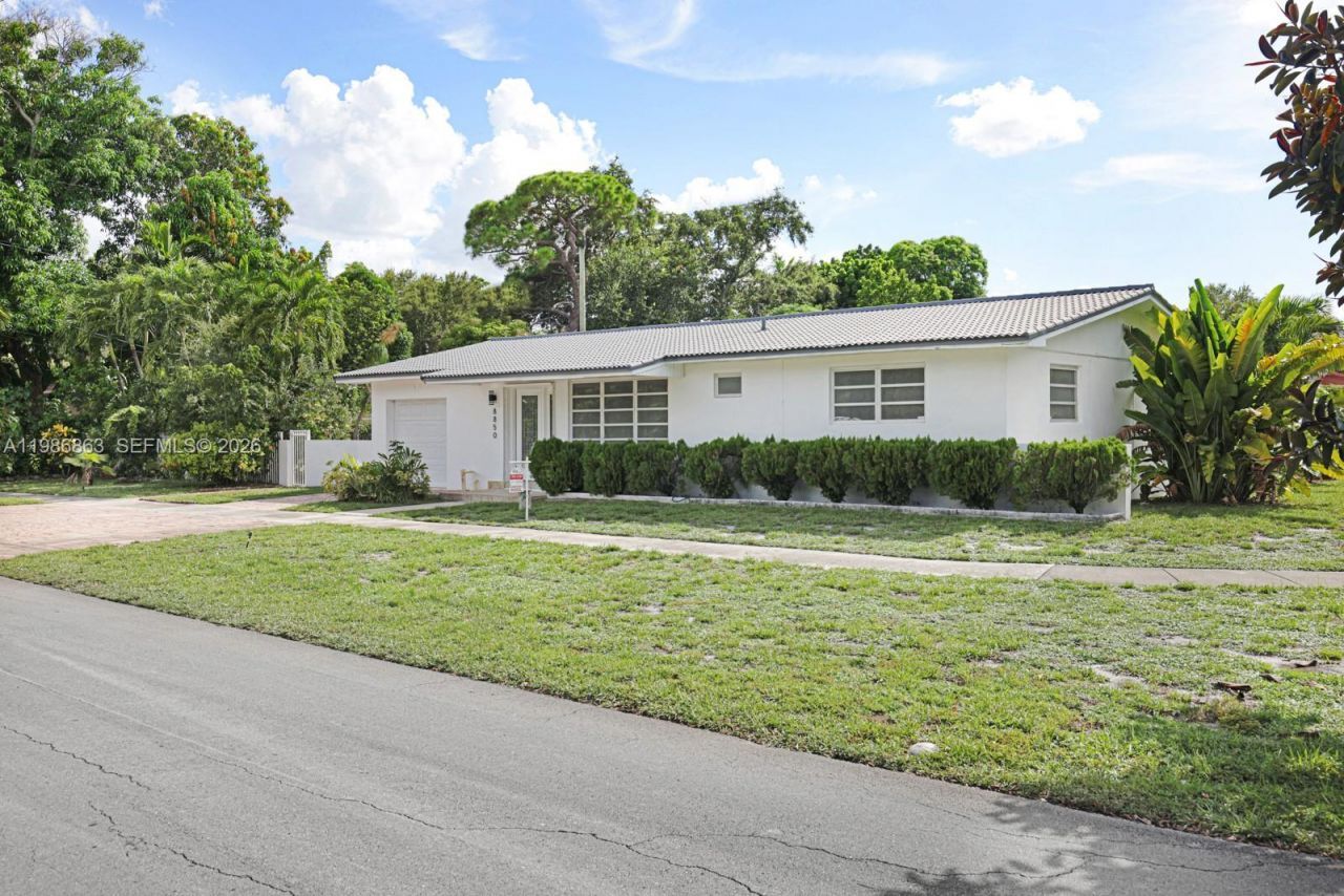 8850 NE 4th Ave, El Portal, FL 33138 Photo