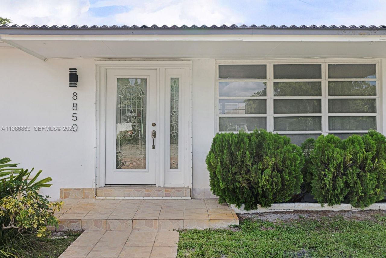 8850 NE 4th Ave, El Portal, FL 33138 Photo