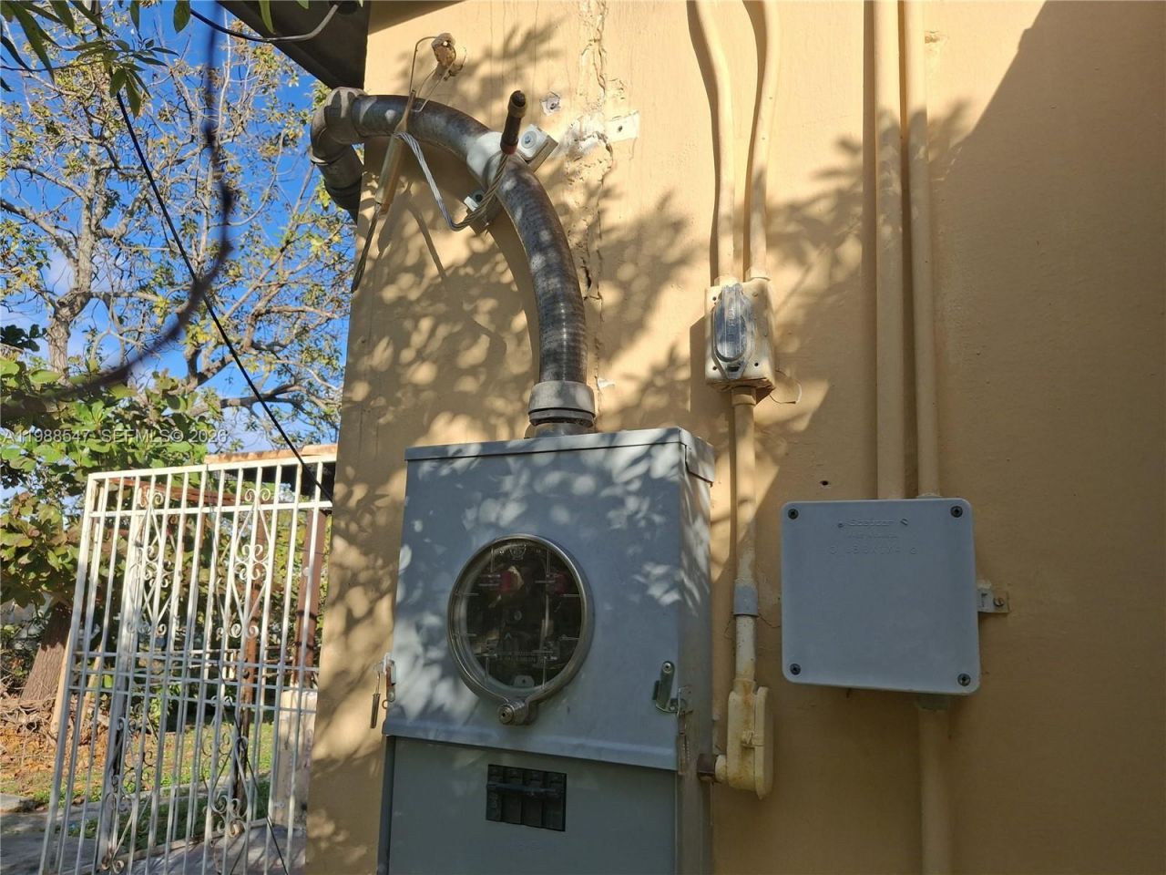 1561 NW 131st St , Miami, FL 33167 Photo