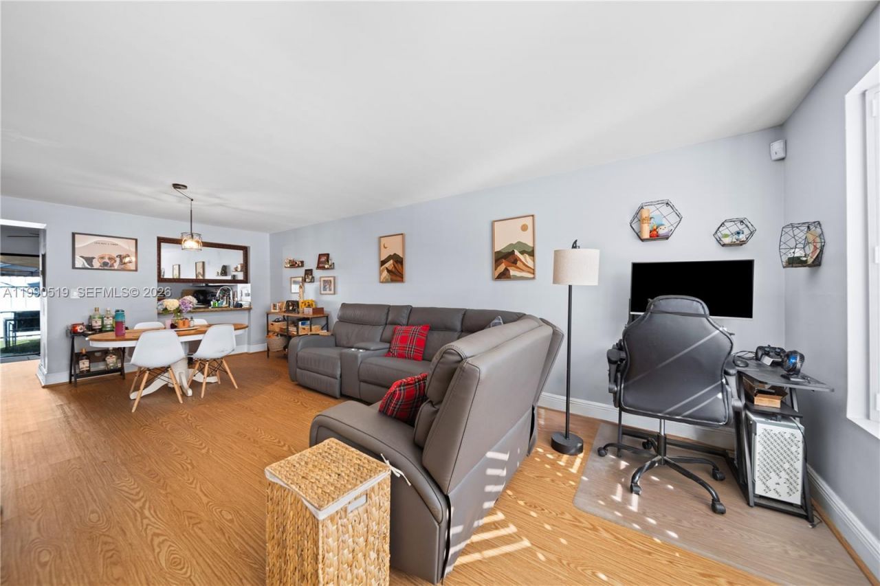 10206 SW 77th Ct, Miami, FL 33156 Photo