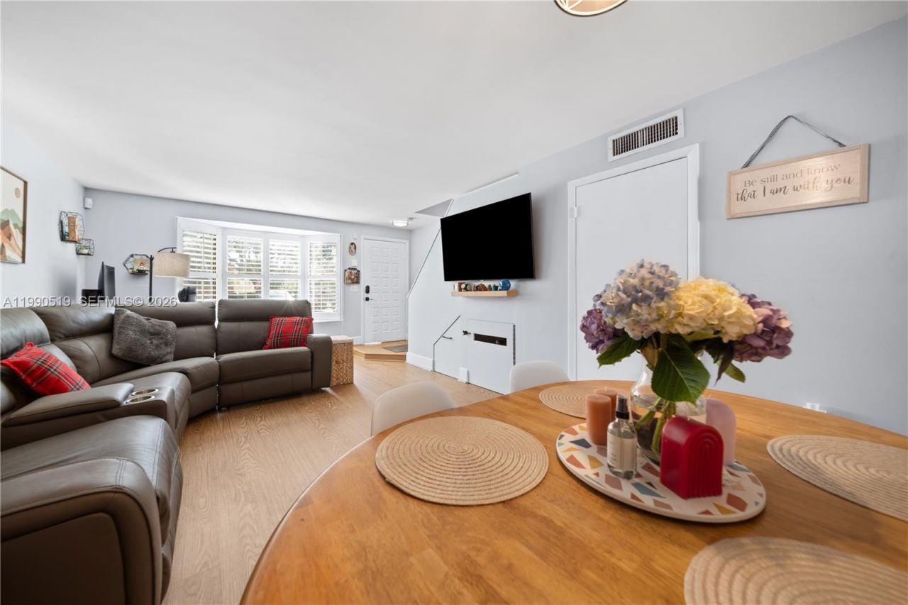 10206 SW 77th Ct, Miami, FL 33156 Photo