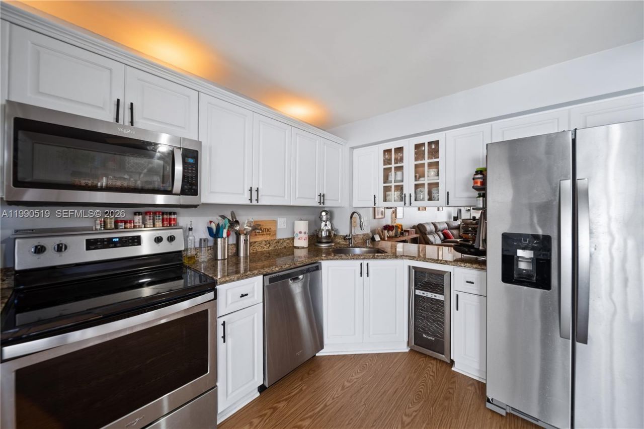 10206 SW 77th Ct, Miami, FL 33156 Photo