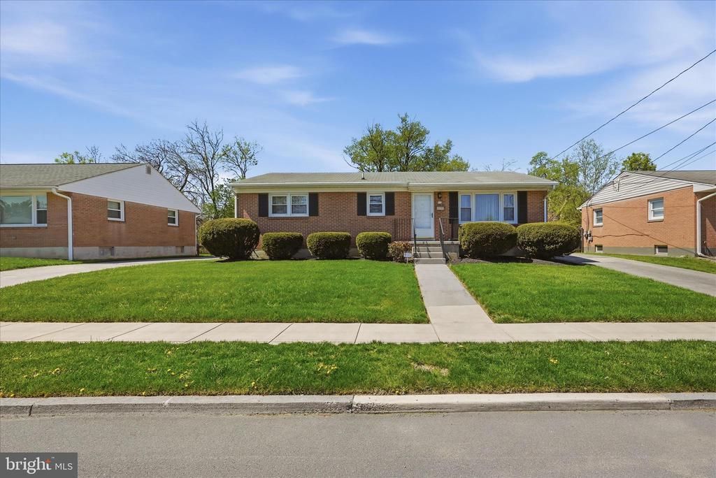 113 Christopher Drive, Winchester, VA 22601 Main Photo