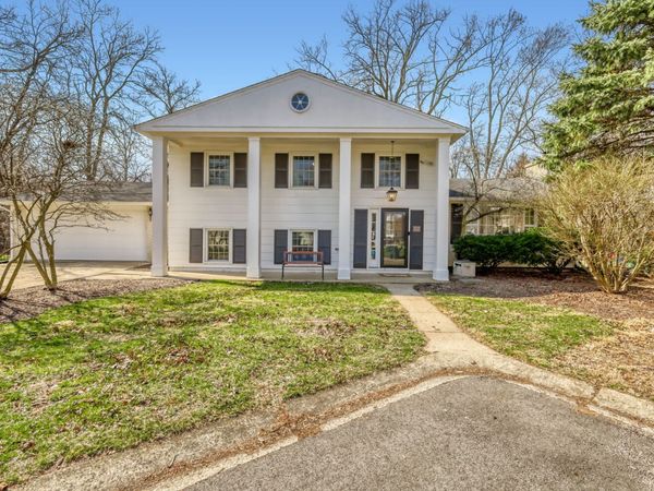 1S538 Bayberry Lane , Wheaton, IL 60189