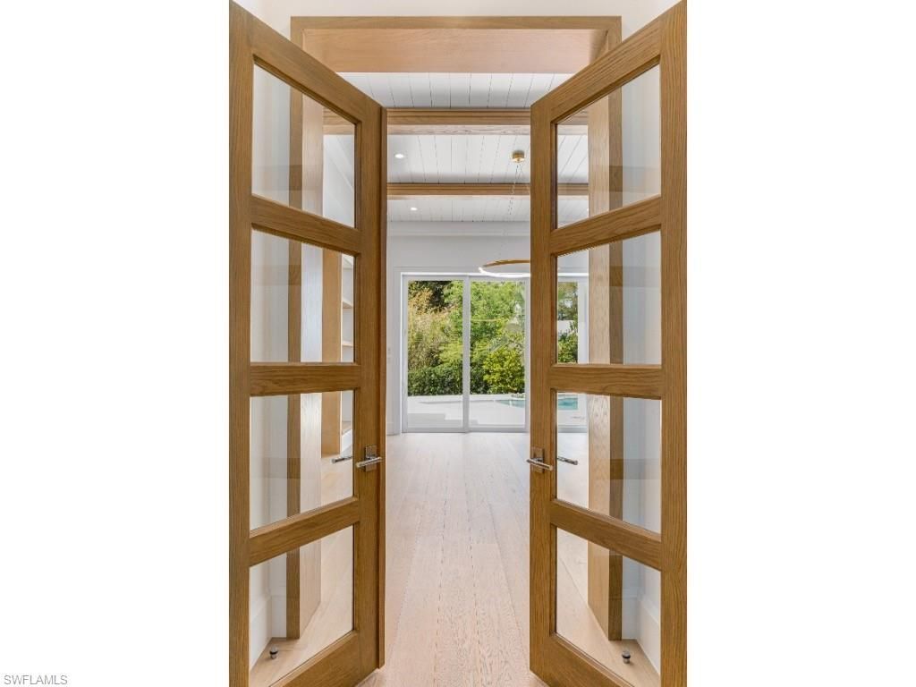 725 Pectin Rd, Naples, FL 34102 Photo