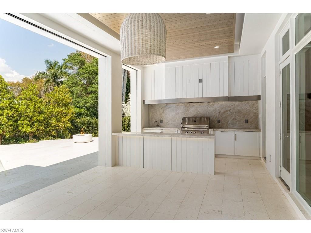 725 Pectin Rd, Naples, FL 34102 Photo