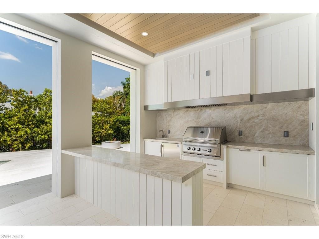 725 Pectin Rd, Naples, FL 34102 Photo