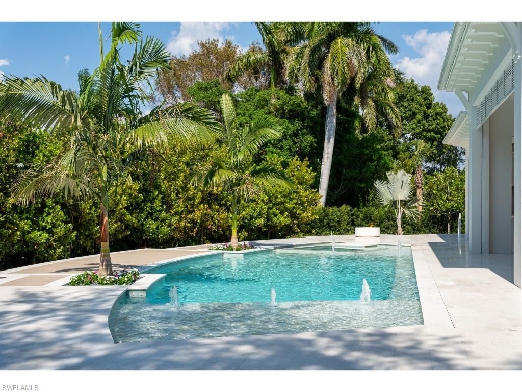 725 Pectin Rd, Naples, FL 34102 Photo