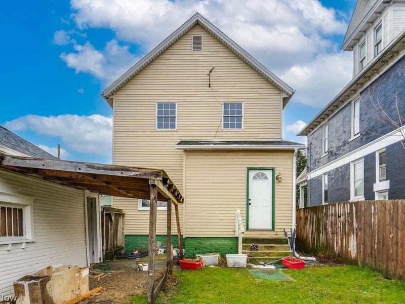 1607 9th Street SW, Canton, OH 44706 Photo 3