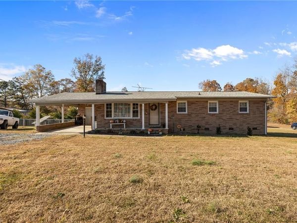 4145 Swannie Coble Road , Snow Camp, NC 27349