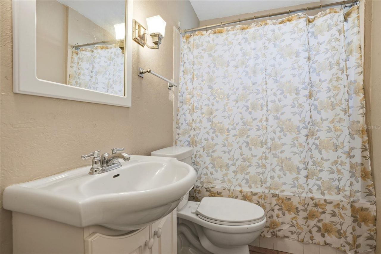 755 Alamanda Way S, Saint Petersburg, FL 33705 Photo