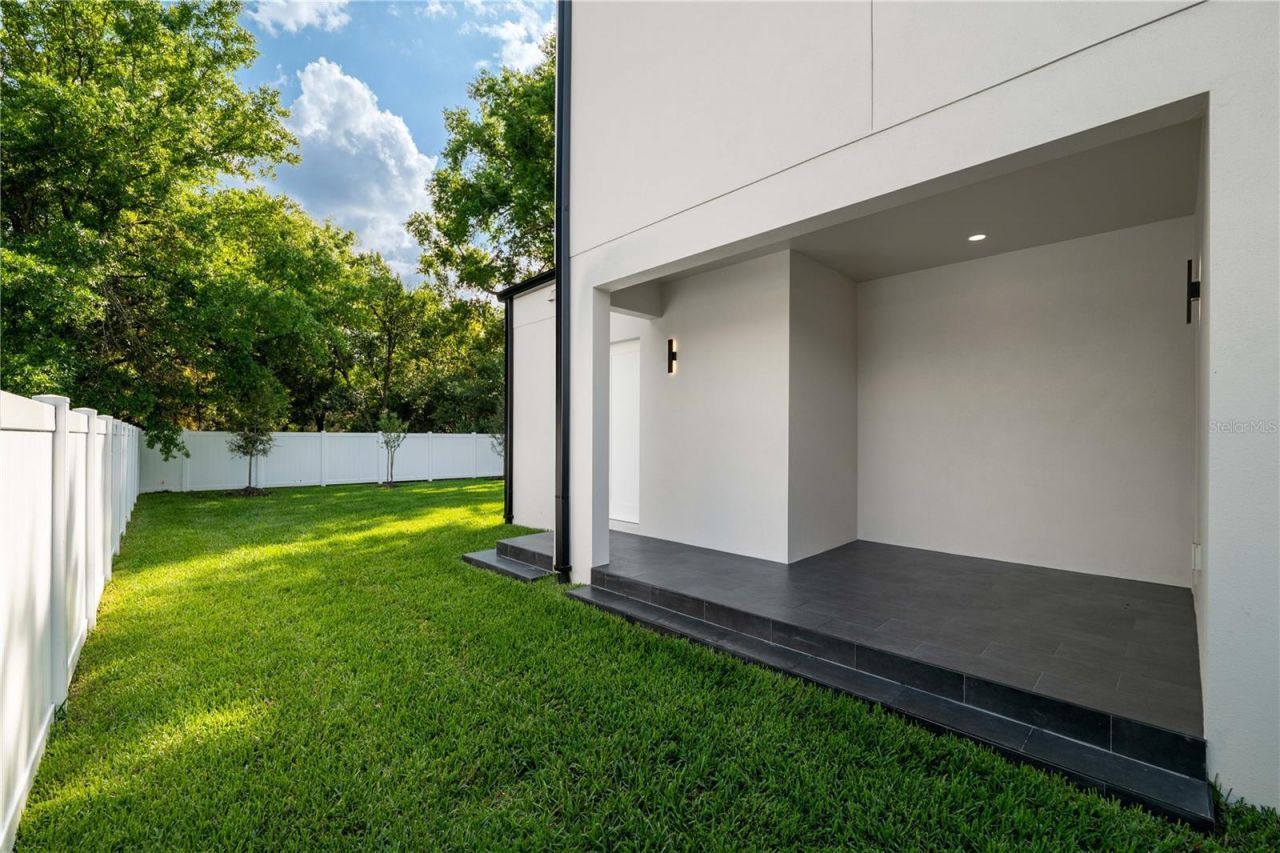 3104 W Pine Street, Tampa, FL 33607 Photo