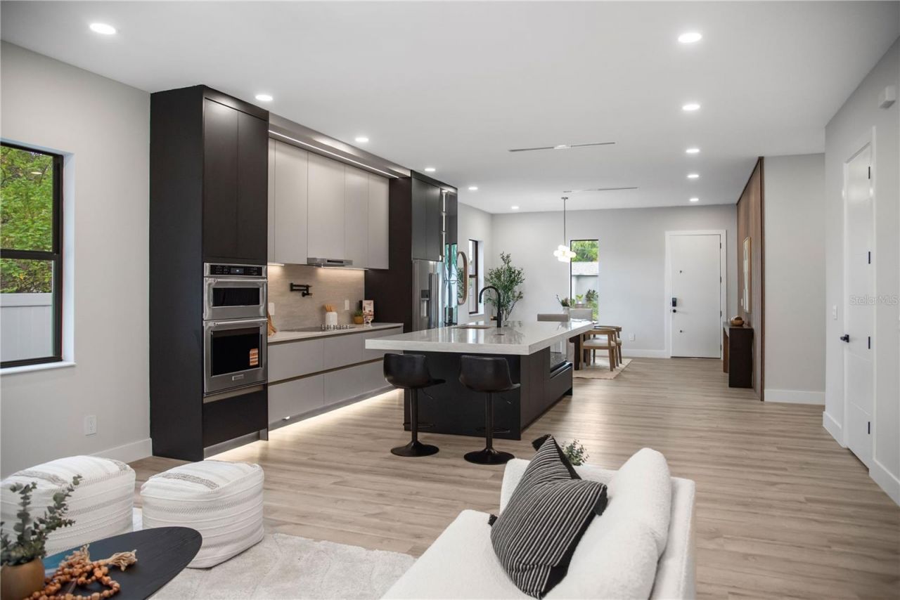 3104 W Pine Street, Tampa, FL 33607 Photo