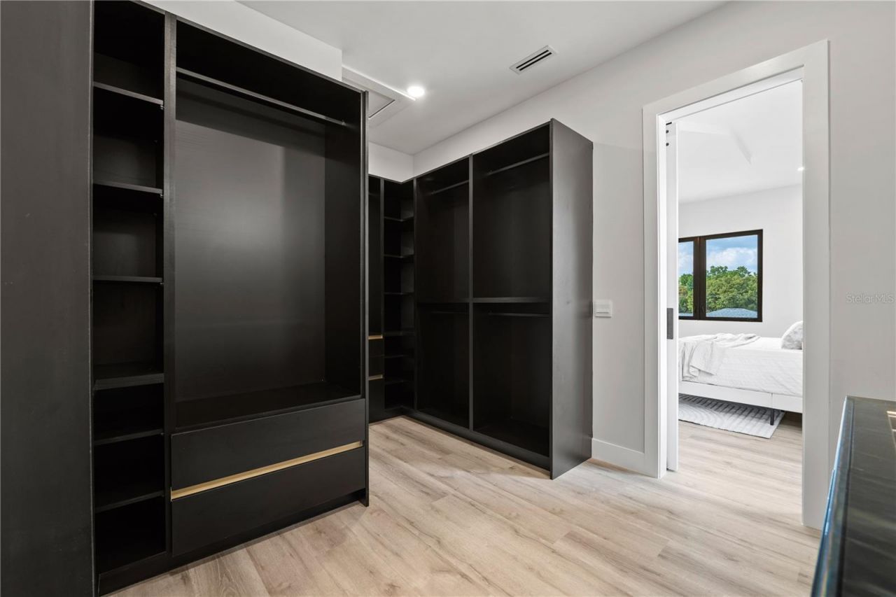 3104 W Pine Street, Tampa, FL 33607 Photo