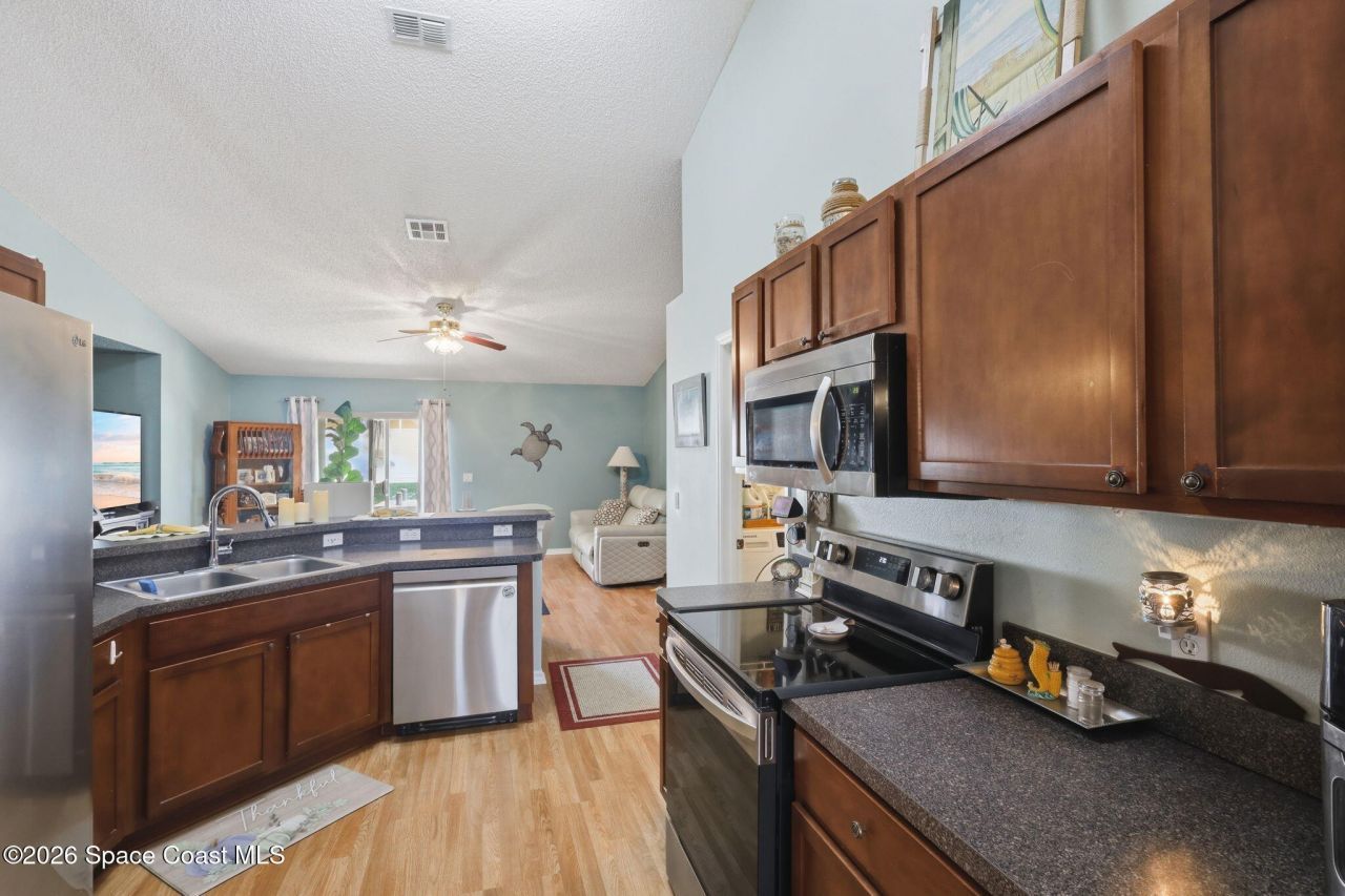 403 Central Mariners Drive, Edgewater, FL 32141 Photo