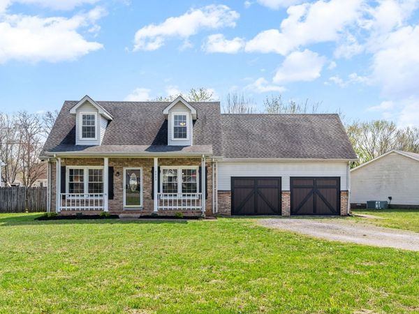 3433 Oak Lawn Dr, Clarksville, TN 37042