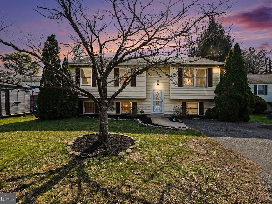 2702 B Wildberger Avenue, Baltimore, MD 21234 Main Photo