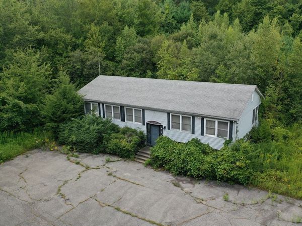 27 Douglas Road, Webster, MA 01570
