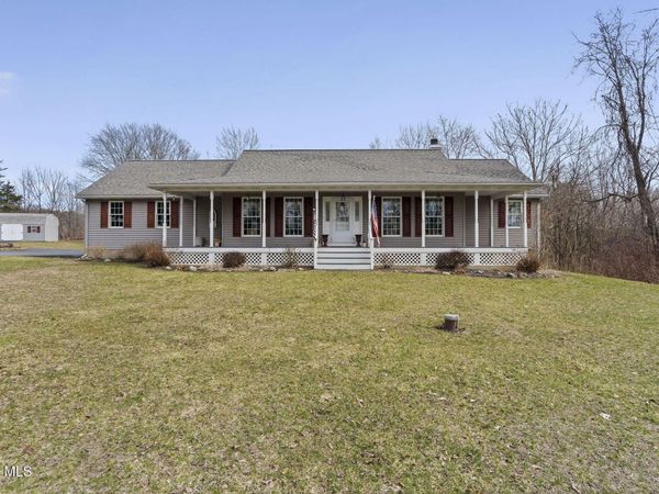 32 Halsted Lane, Ravena, NY 12143