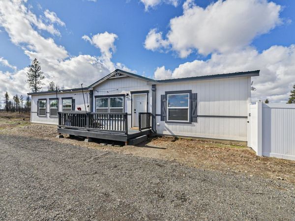 10004 S Medical Lake Rd, Medical Lake, WA 99026