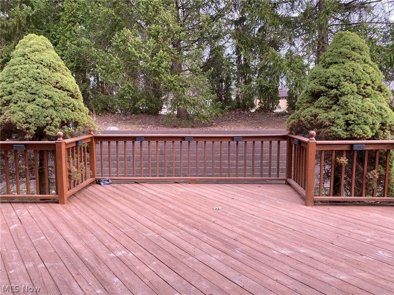 7263 Baldwin Reserve Drive, Middleburg Heights, OH 44130 Photo 2