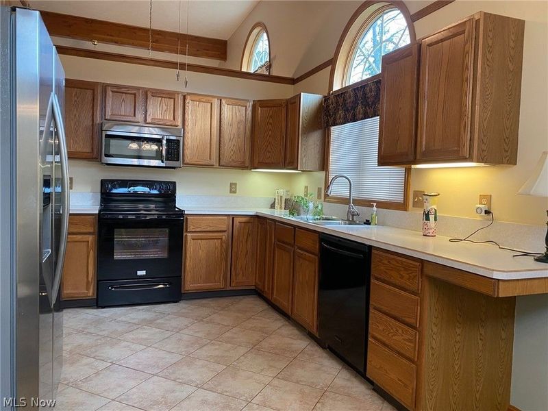 7263 Baldwin Reserve Drive, Middleburg Heights, OH 44130 Photo 7