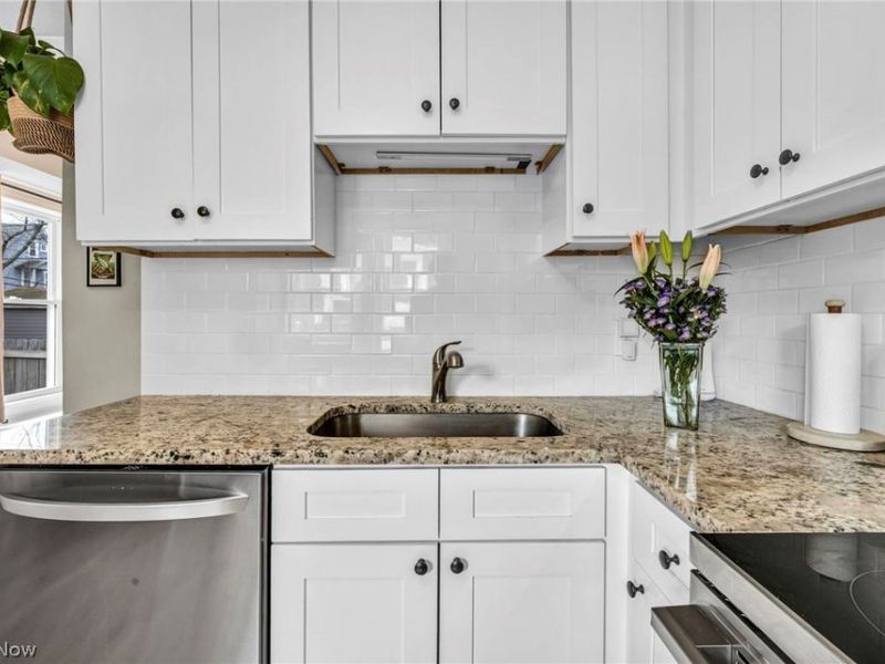 3322 Altamont Avenue, Cleveland Heights, OH 44118 Photo 7