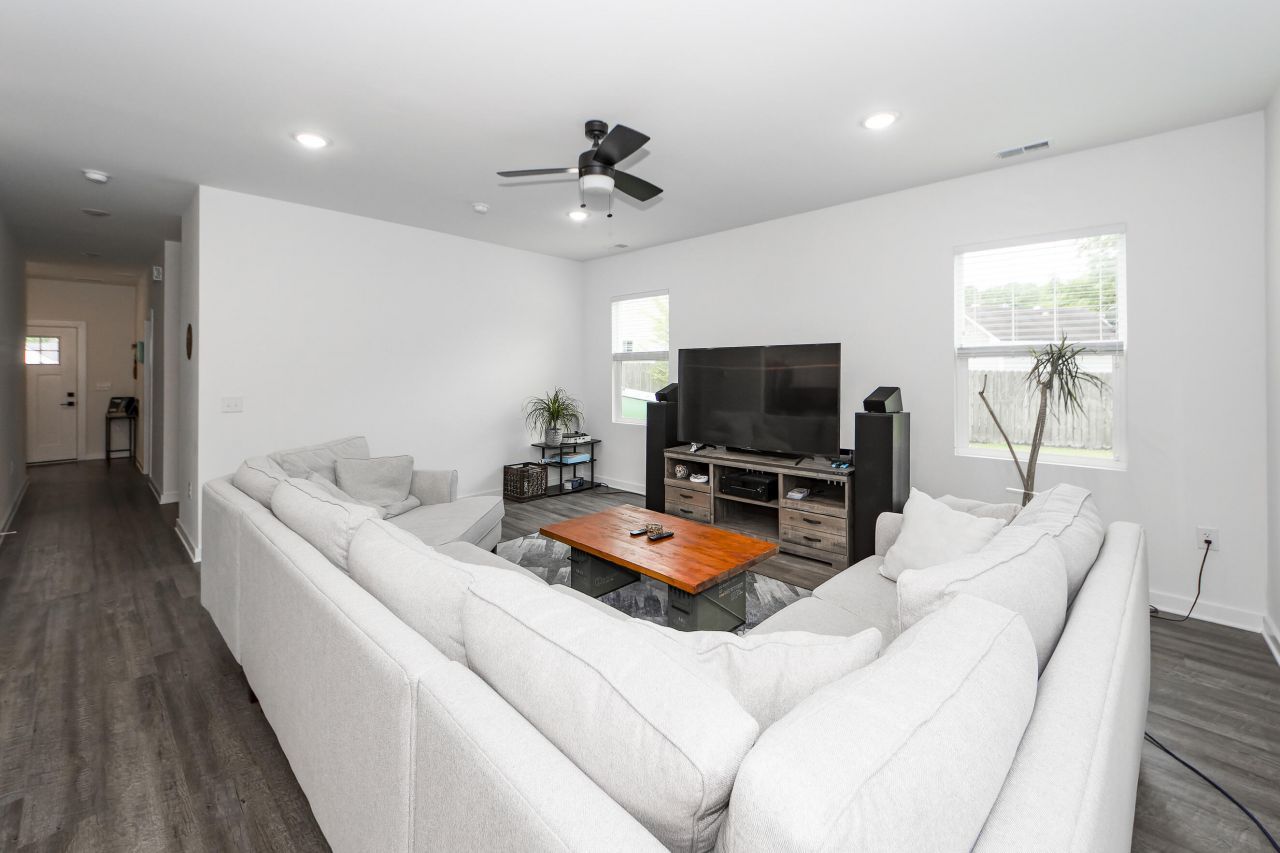 4109 Burnt Creek Court Photo 12