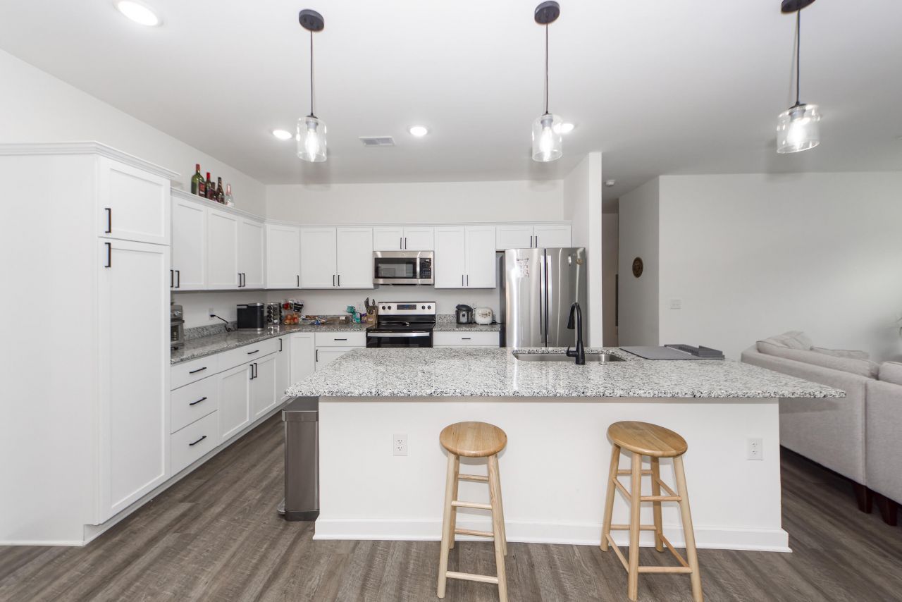 4109 Burnt Creek Court Photo 7