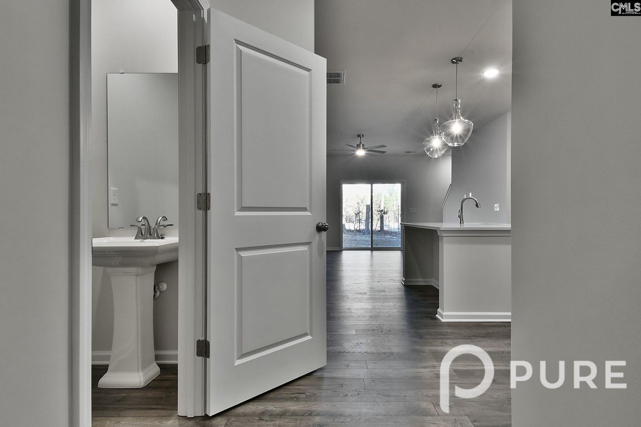 217 Sunny Hill Drive  Photo 7