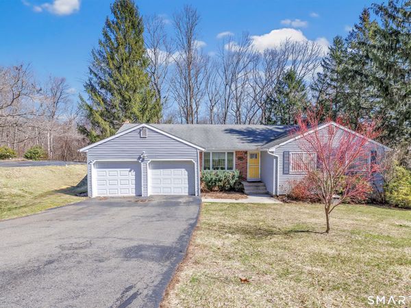 151 Old Coach , Hamden, CT 06518