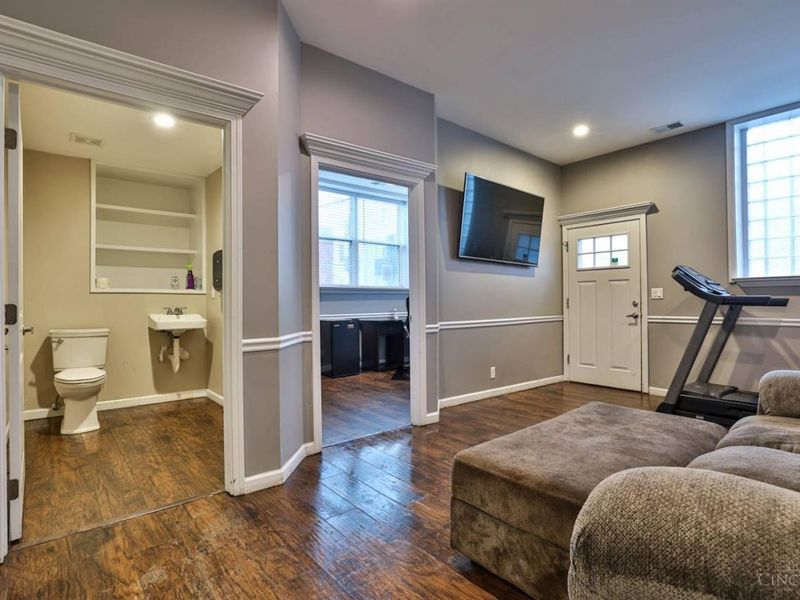 1525 Knowlton Street, Cincinnati, OH 45223 Photo 7