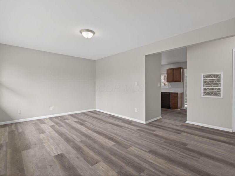 4052 Elbern Avenue , Columbus, OH 43213 Photo 6