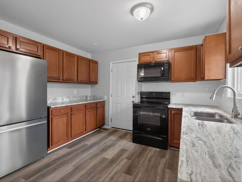 4052 Elbern Avenue , Columbus, OH 43213 Photo 8