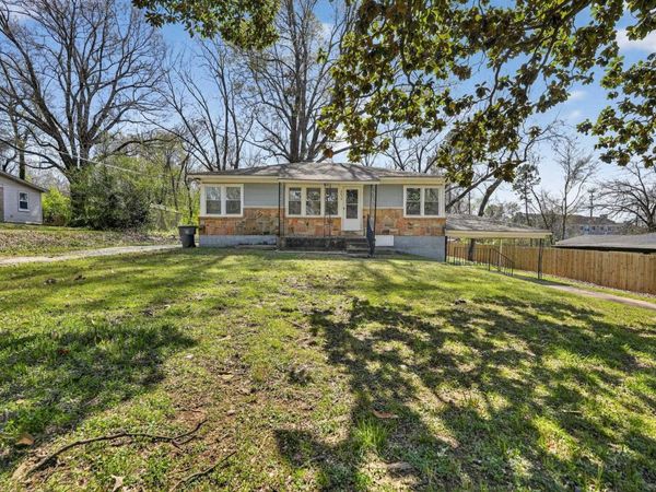 4033 CLEARPOOL CIRCLE RD, Memphis, TN 38118