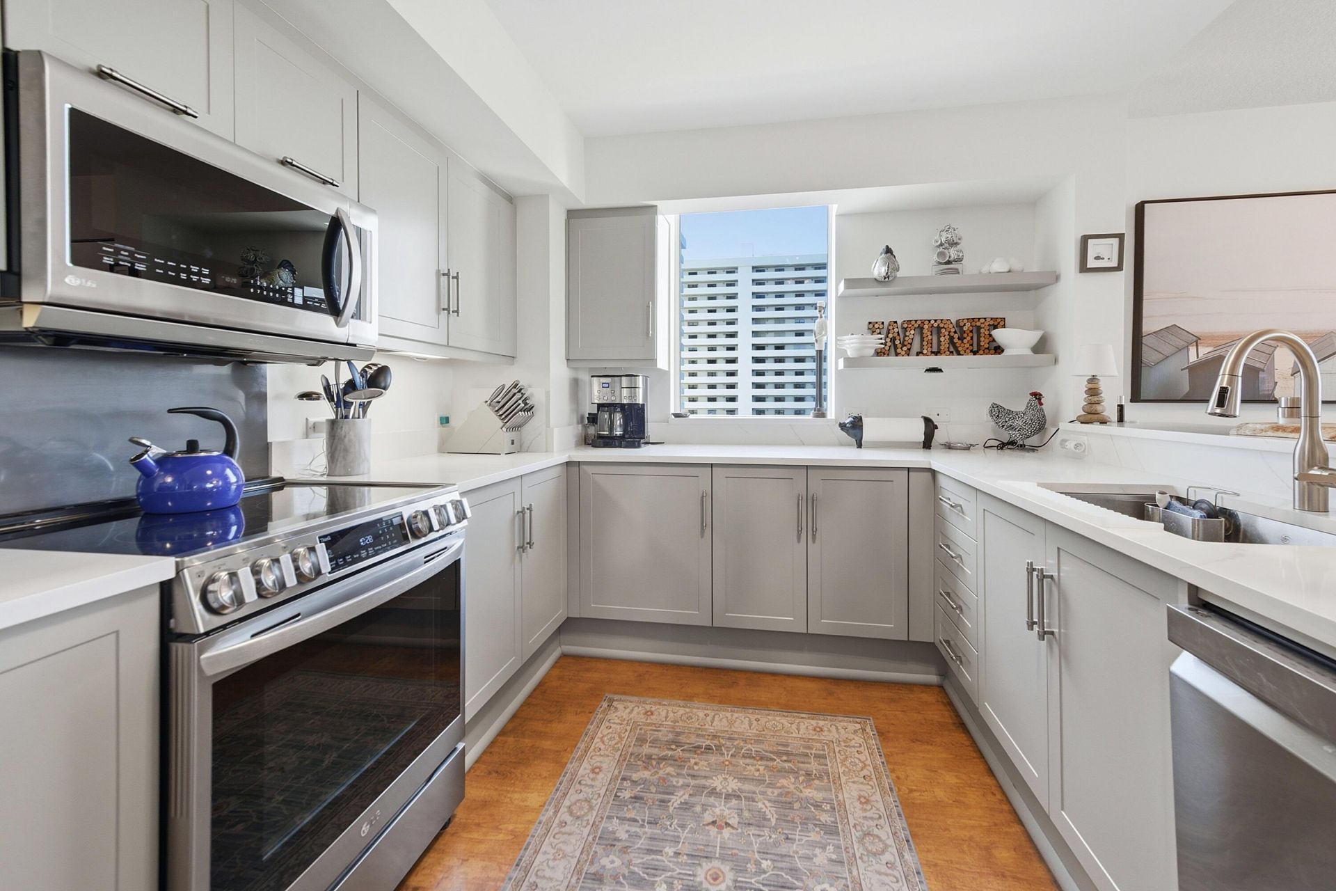 2001 N Ocean Boulevard, Unit 702s, Fort Lauderdale, FL 33305 Photo