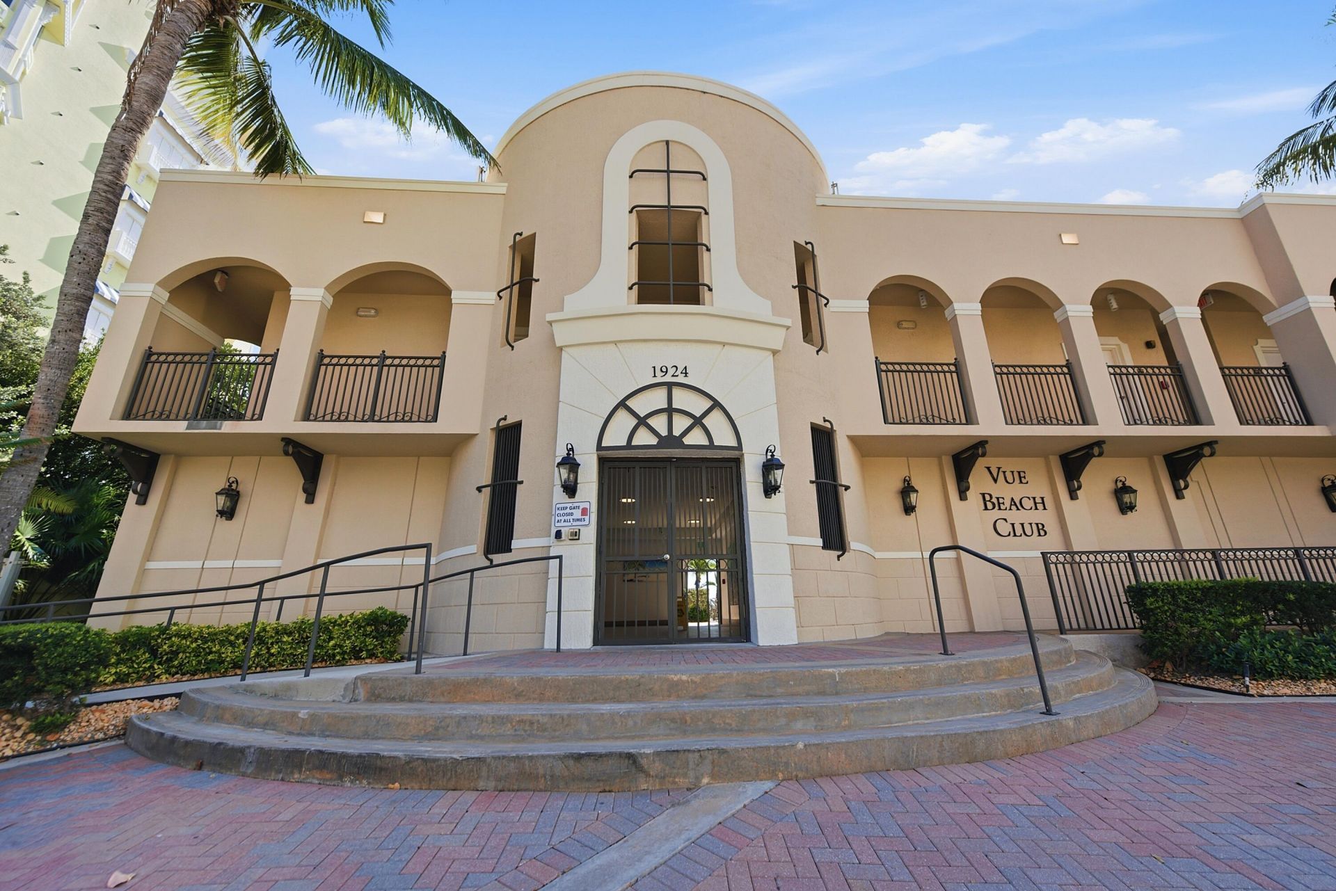 2001 N Ocean Boulevard, Unit 702s, Fort Lauderdale, FL 33305 Photo