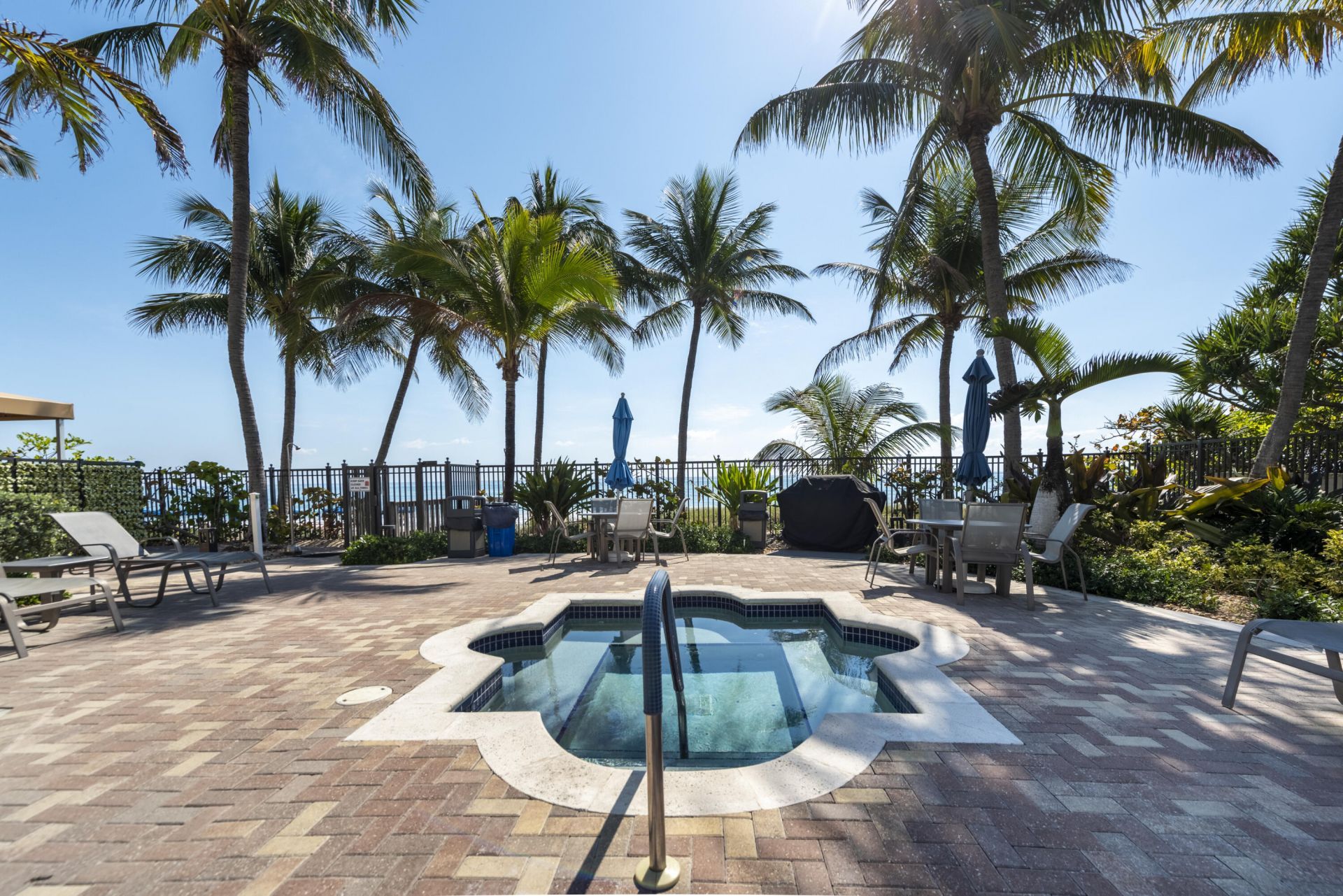 2001 N Ocean Boulevard, Unit 702s, Fort Lauderdale, FL 33305 Photo