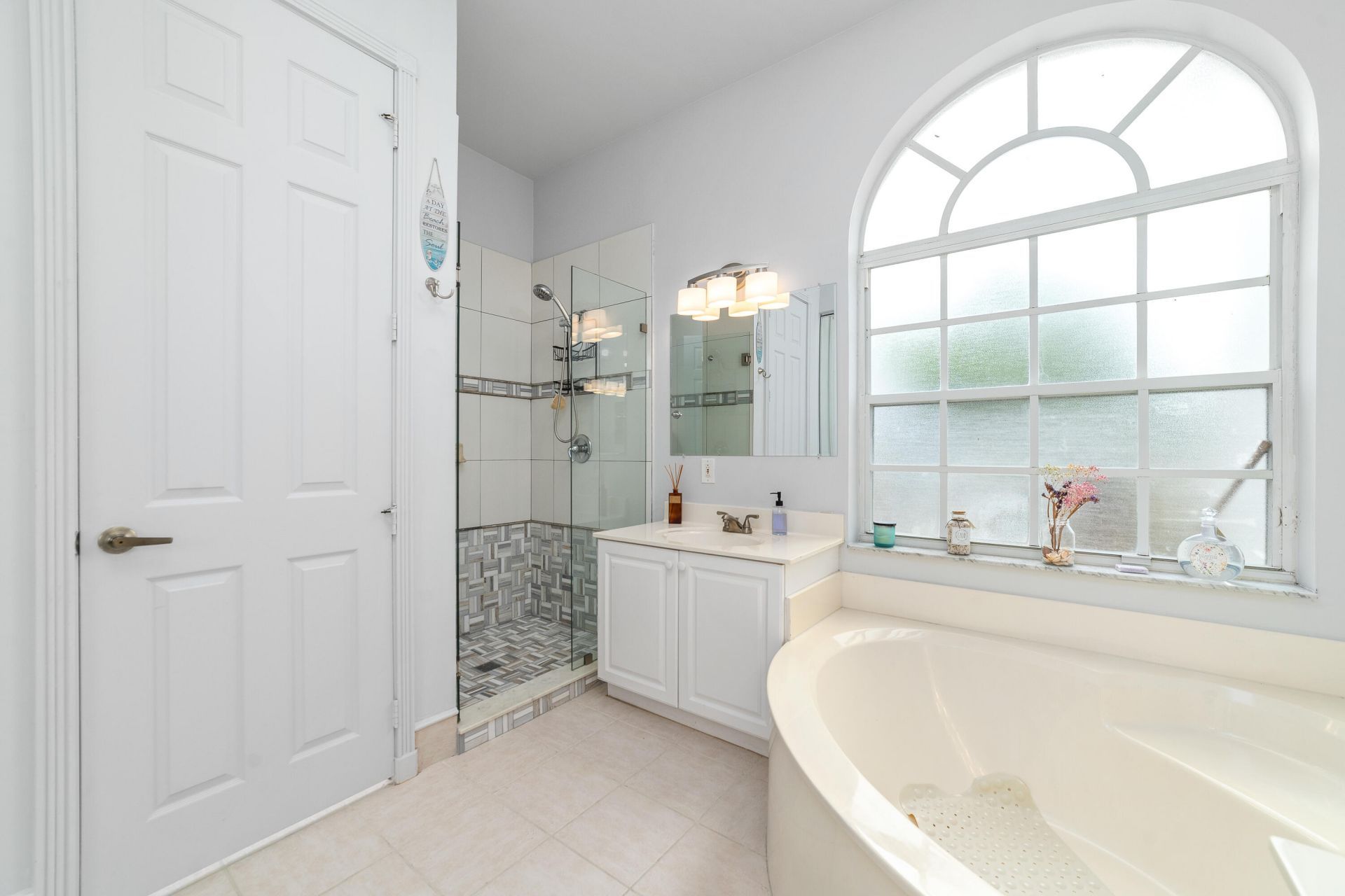 2072 Chagall Circle, West Palm Beach, FL 33409 Photo