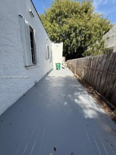 913 NW 46th St , Unit 2, Miami, FL 33127 Photo